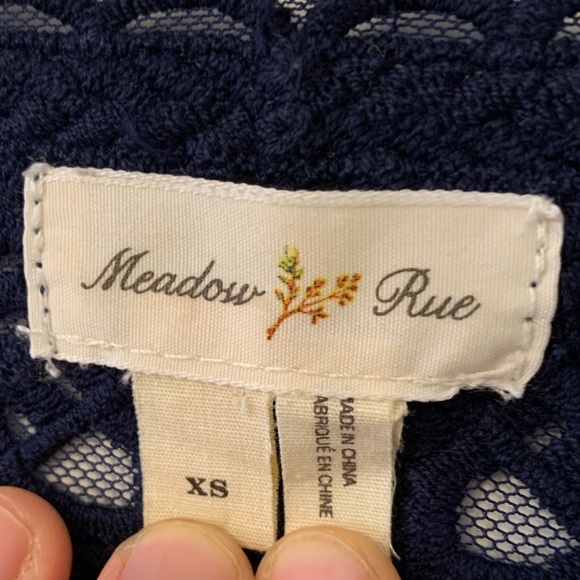 💙SOLD💙Anthropologie Embroidered Short Sleeved Top - Picture 4 of 4